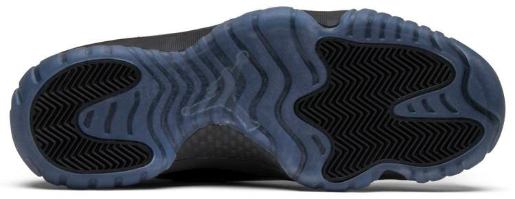 Air Jordan 11 Retro  Cap and Gown  378037-005