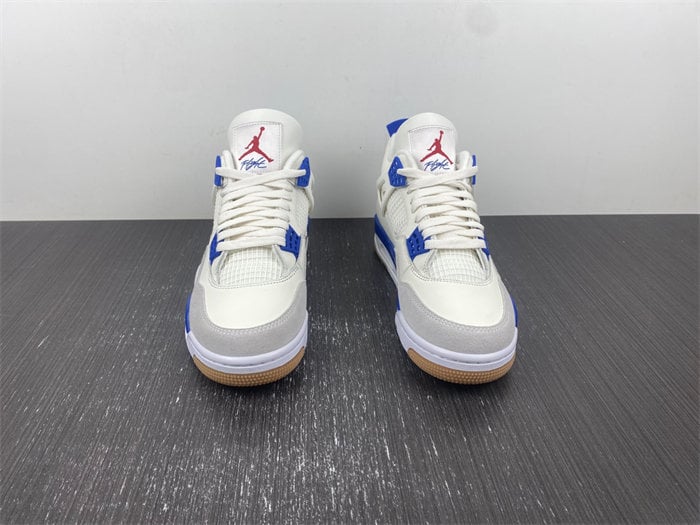 Nike SB x Air Jordan 4 DR5415-104