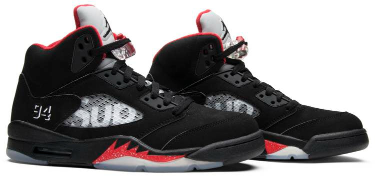 Supreme x Air Jordan 5 Retro  Black  824371-001