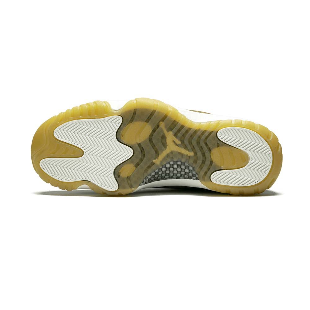Air Jordan 11 Retro  Neutral Olive  AR0715-200