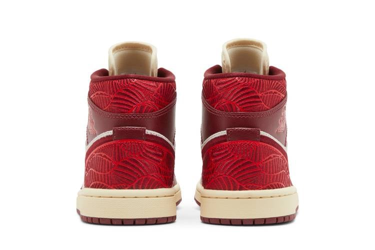 Wmns Air Jordan 1 Mid SE  Lift Up